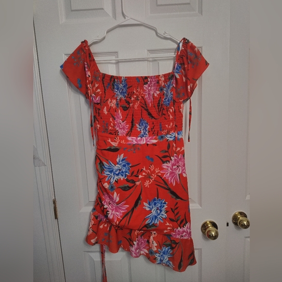 Ali & Jay Red Floral Midi Dress - Picture 2 of 7